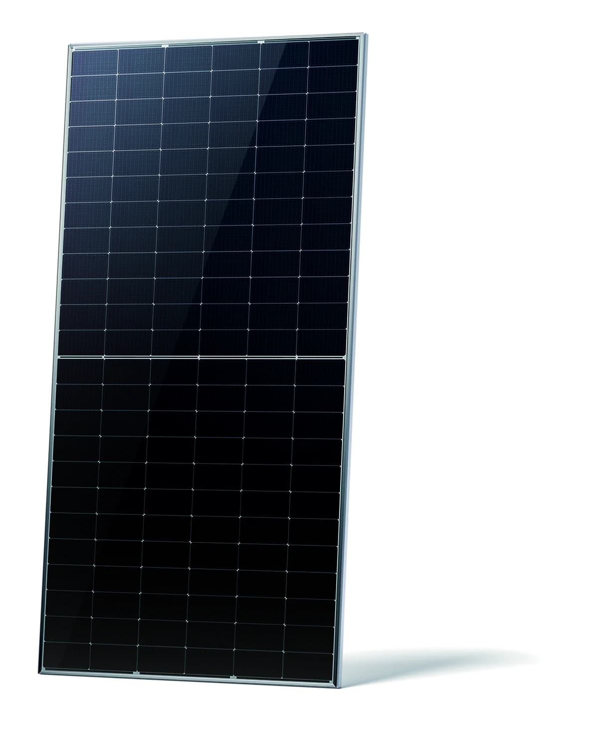 Jinko Solar Panel 585W — front view